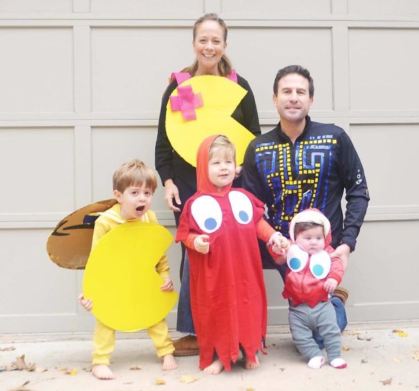 disfraz de halloween para familia Pacman videojuegos
